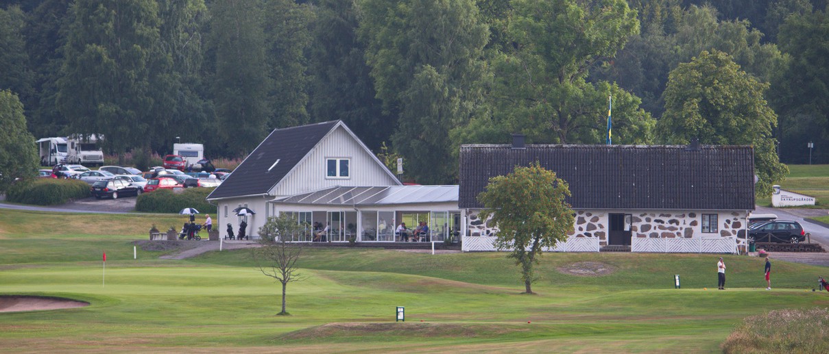 Golf i Skåne - Skyrups Golfklubb - Vy över golfanläggningen closeup
